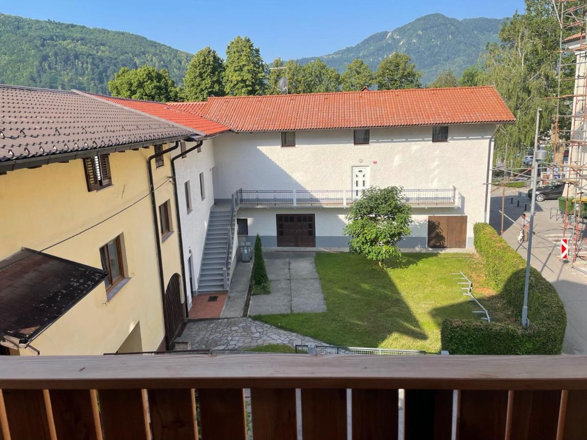 Old Square House - Hisa Na Starem Trgu Apartman Tolmin Kültér fotó