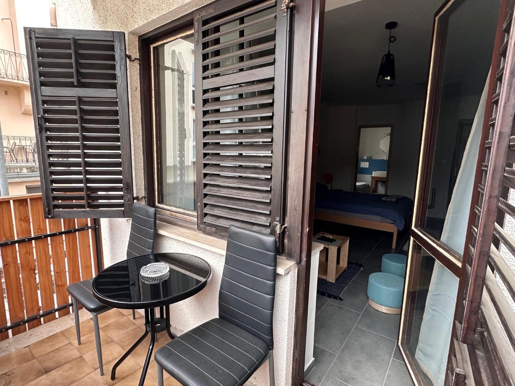 Old Square House - Hisa Na Starem Trgu Apartman Tolmin Kültér fotó
