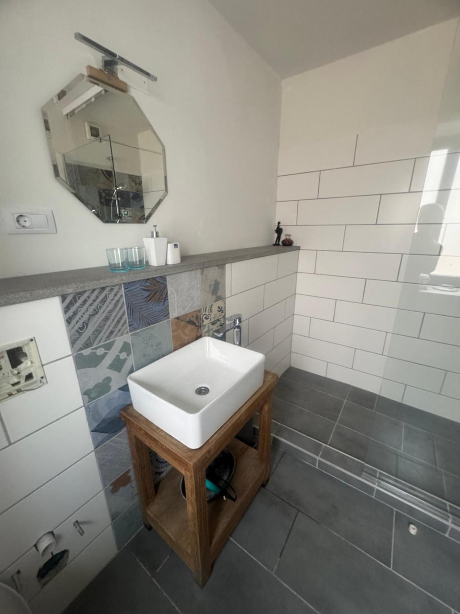 Old Square House - Hisa Na Starem Trgu Apartman Tolmin Kültér fotó