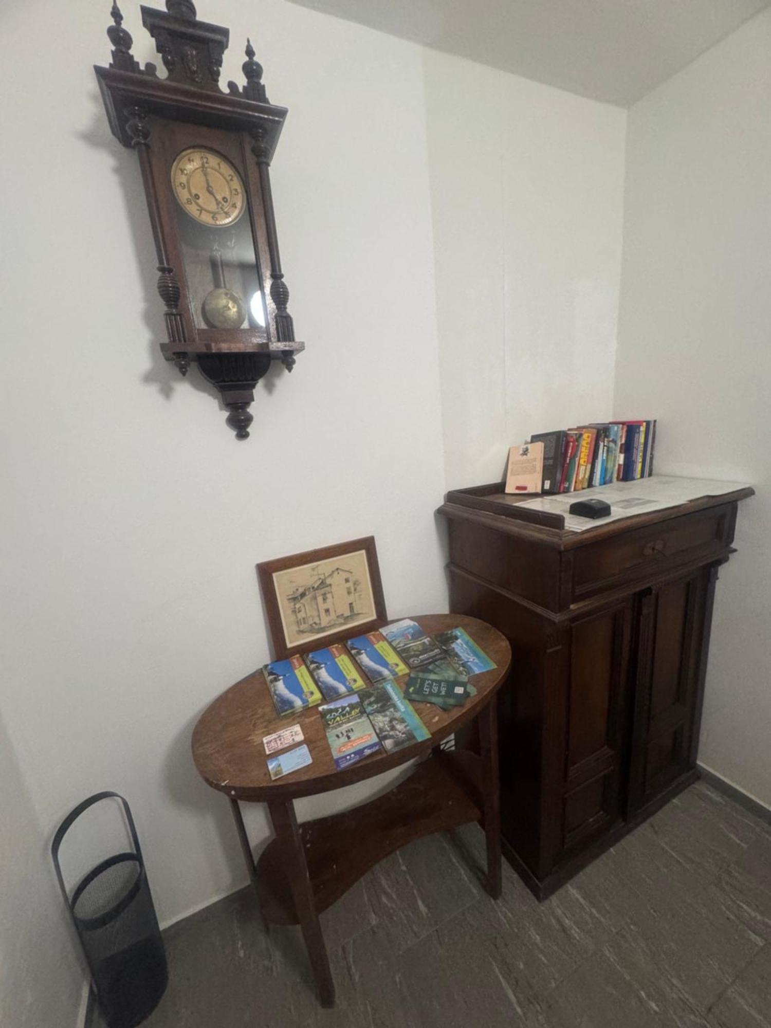 Old Square House - Hisa Na Starem Trgu Apartman Tolmin Kültér fotó