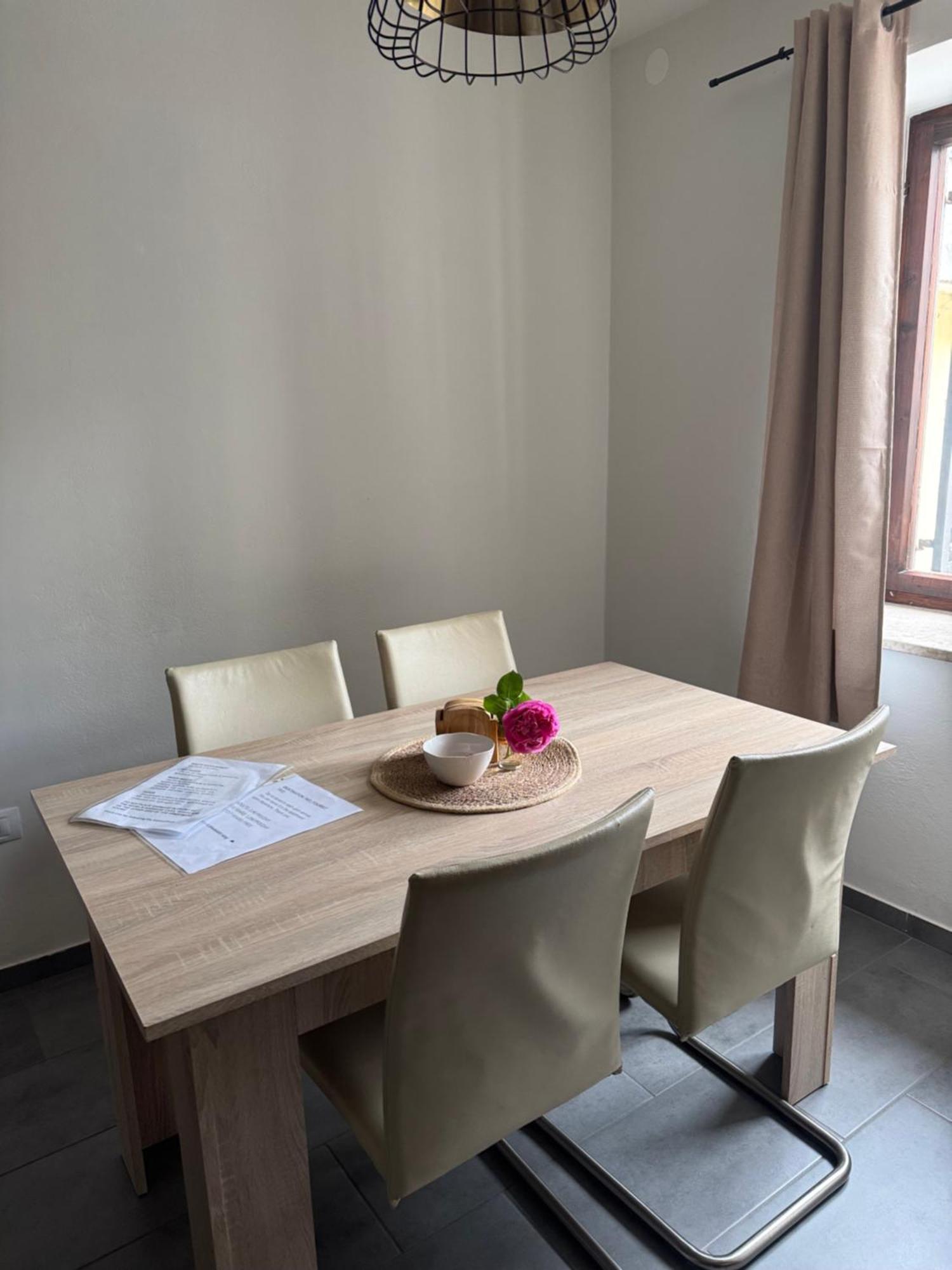 Old Square House - Hisa Na Starem Trgu Apartman Tolmin Kültér fotó