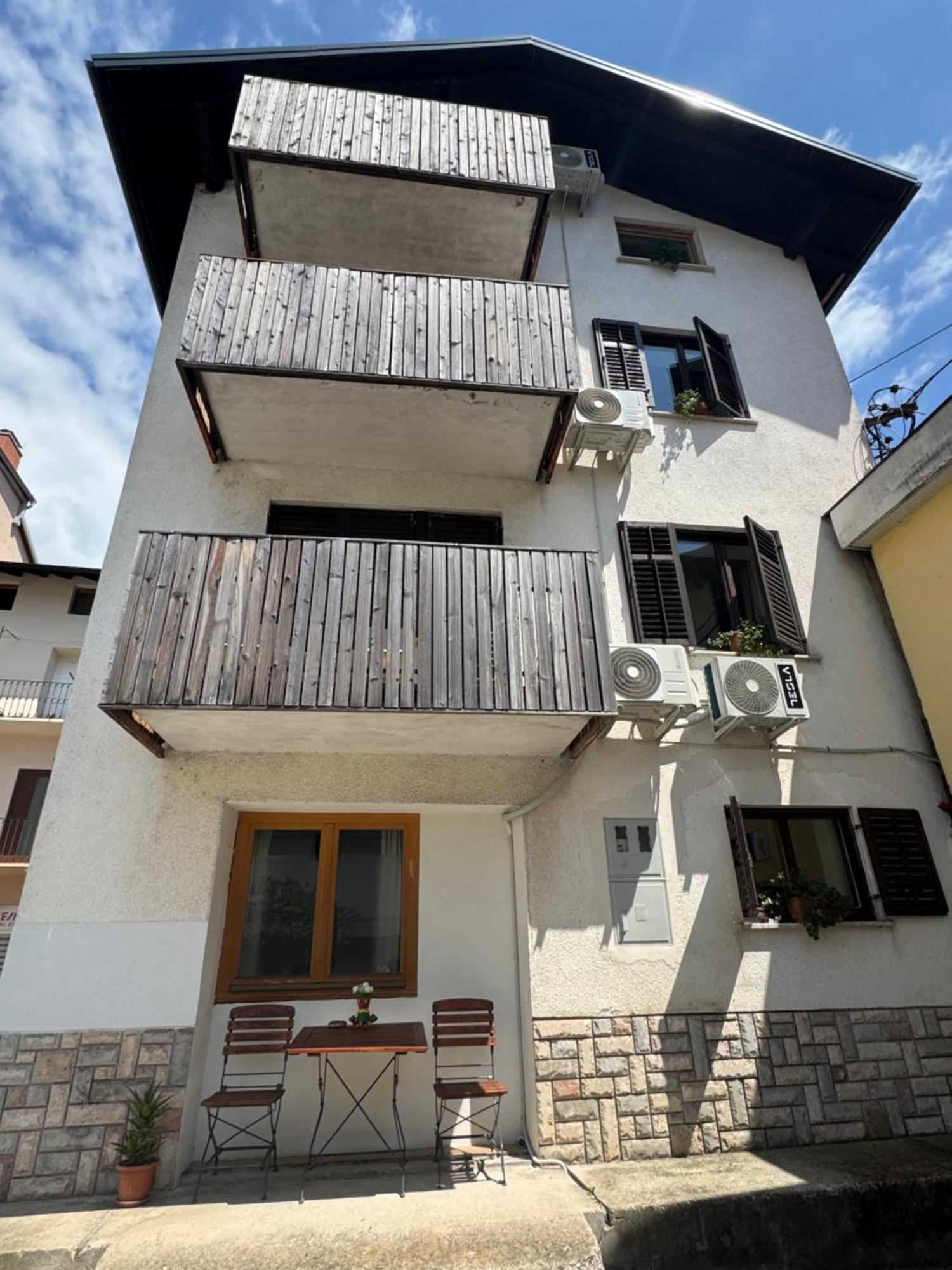 Old Square House - Hisa Na Starem Trgu Apartman Tolmin Kültér fotó